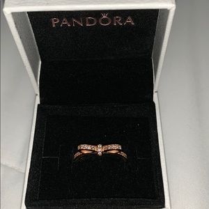Pandora bow ring